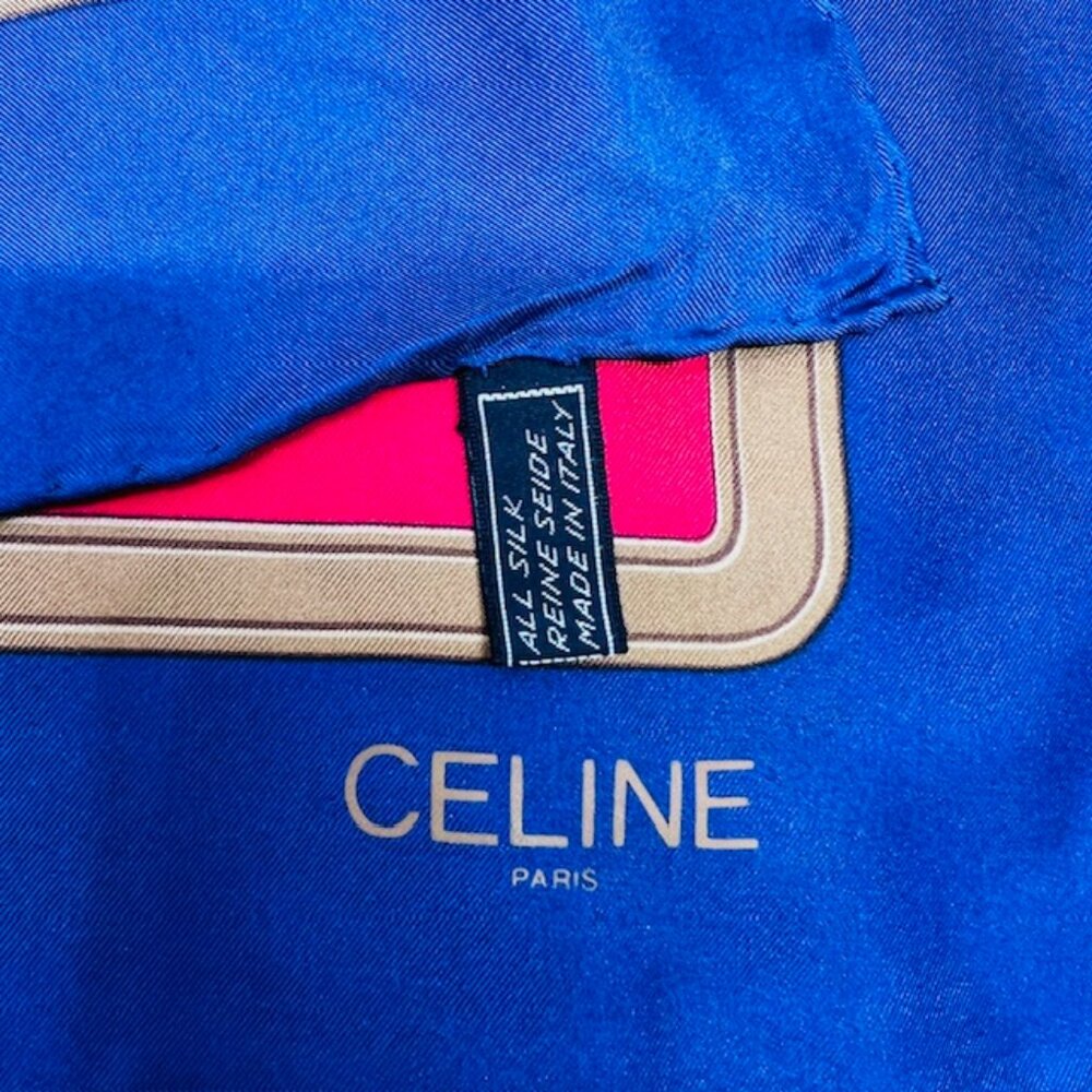 Unused-CELINE Paris 100% SilkScarf 34" x34" Red Blue Hourses Dogs Italy Made(59 - Picture 14 of 15